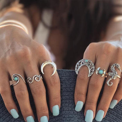 Bohemian Vintage Ring Set with Metal and Crystals
